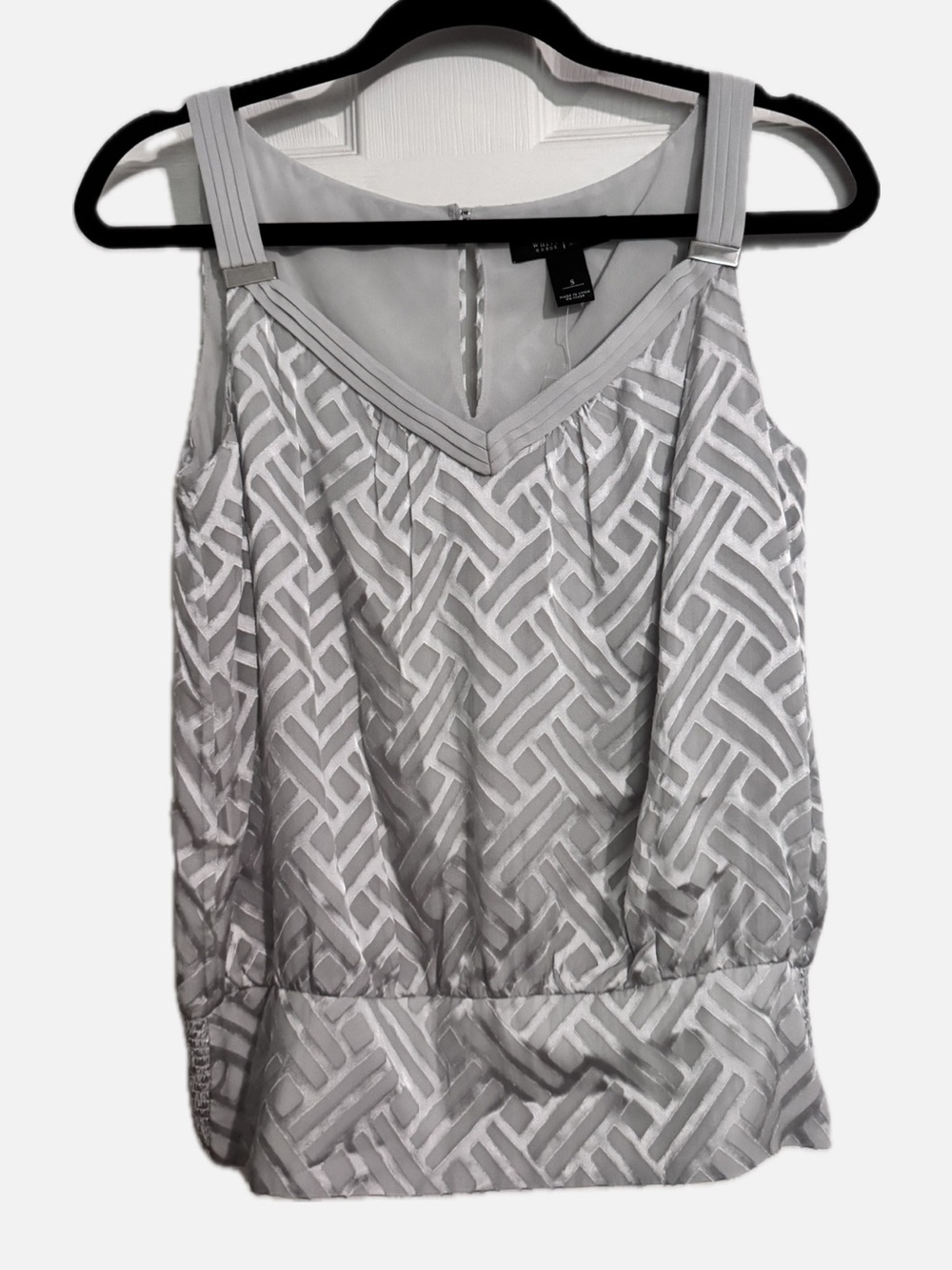White House Black Market Gray Geometric Sleeveless Top